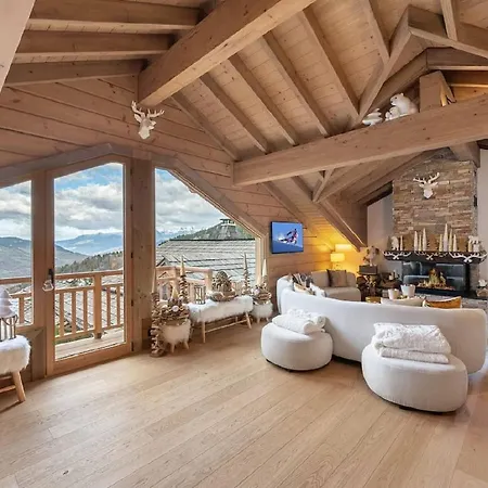 Holiday home Chalet De Prestige Confortable Et Renove Courchevel